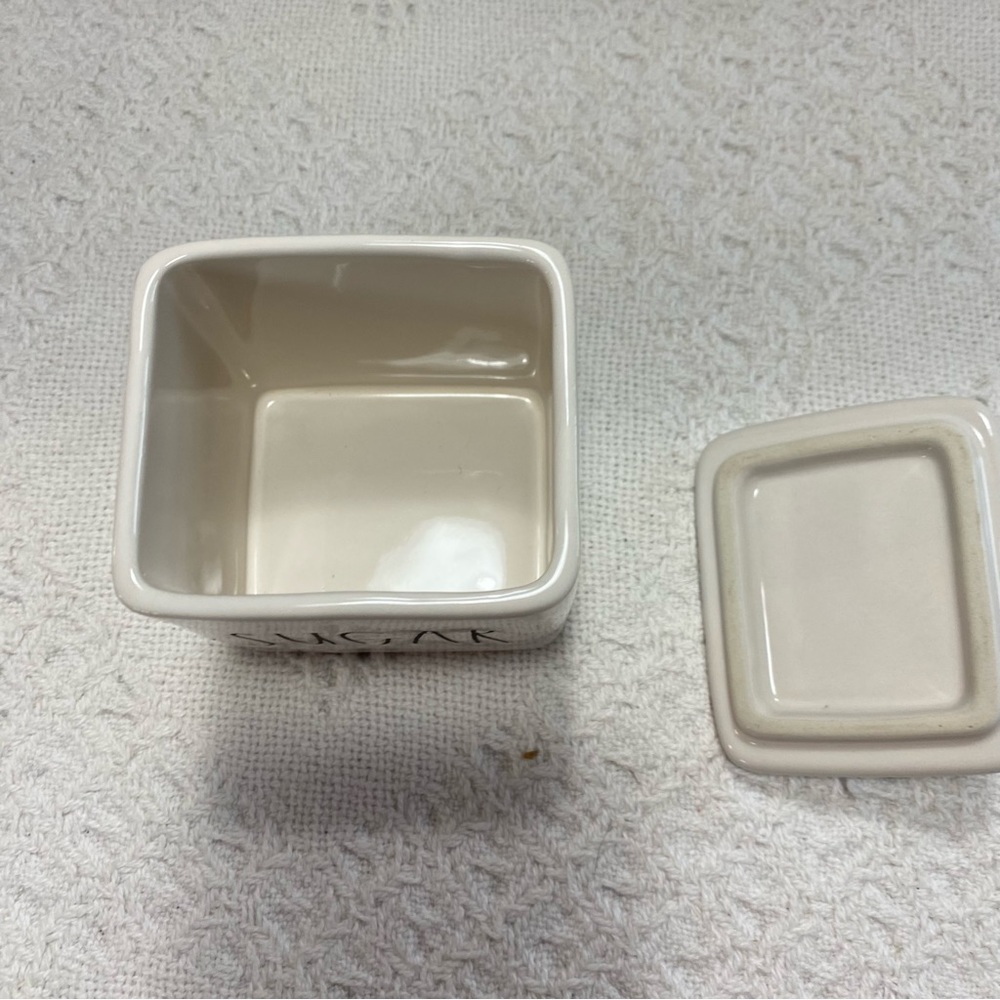 Rae Dunn Sugar Container - Picture 6 of 8